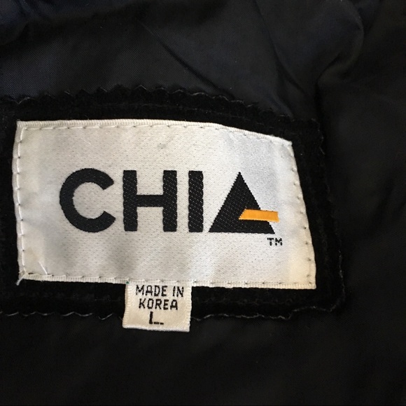 Chia Leather Bomber Jacket - Picture 13 of 13